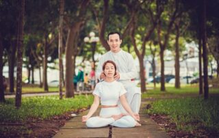 Mann mit Frau, Yoga